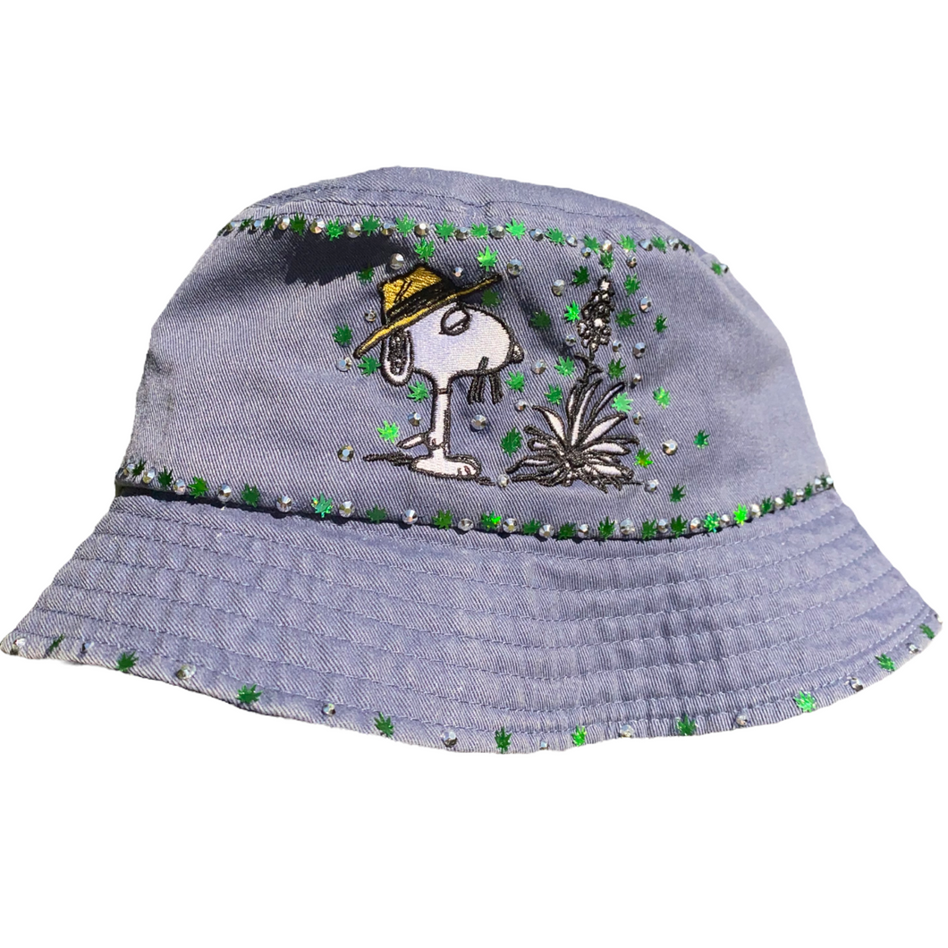 🍁 Snoopie Bucket Hat 🍁